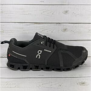 On Cloud 5 Slip On Running Shoes Mens Size 11 Black Waterproof Athletic Sneaker